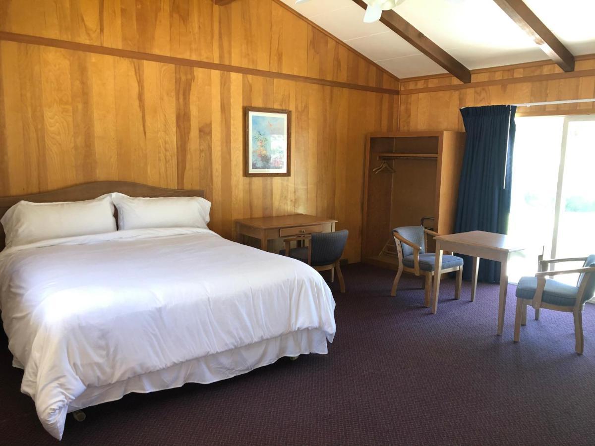 Meadowcliff Motel 2*