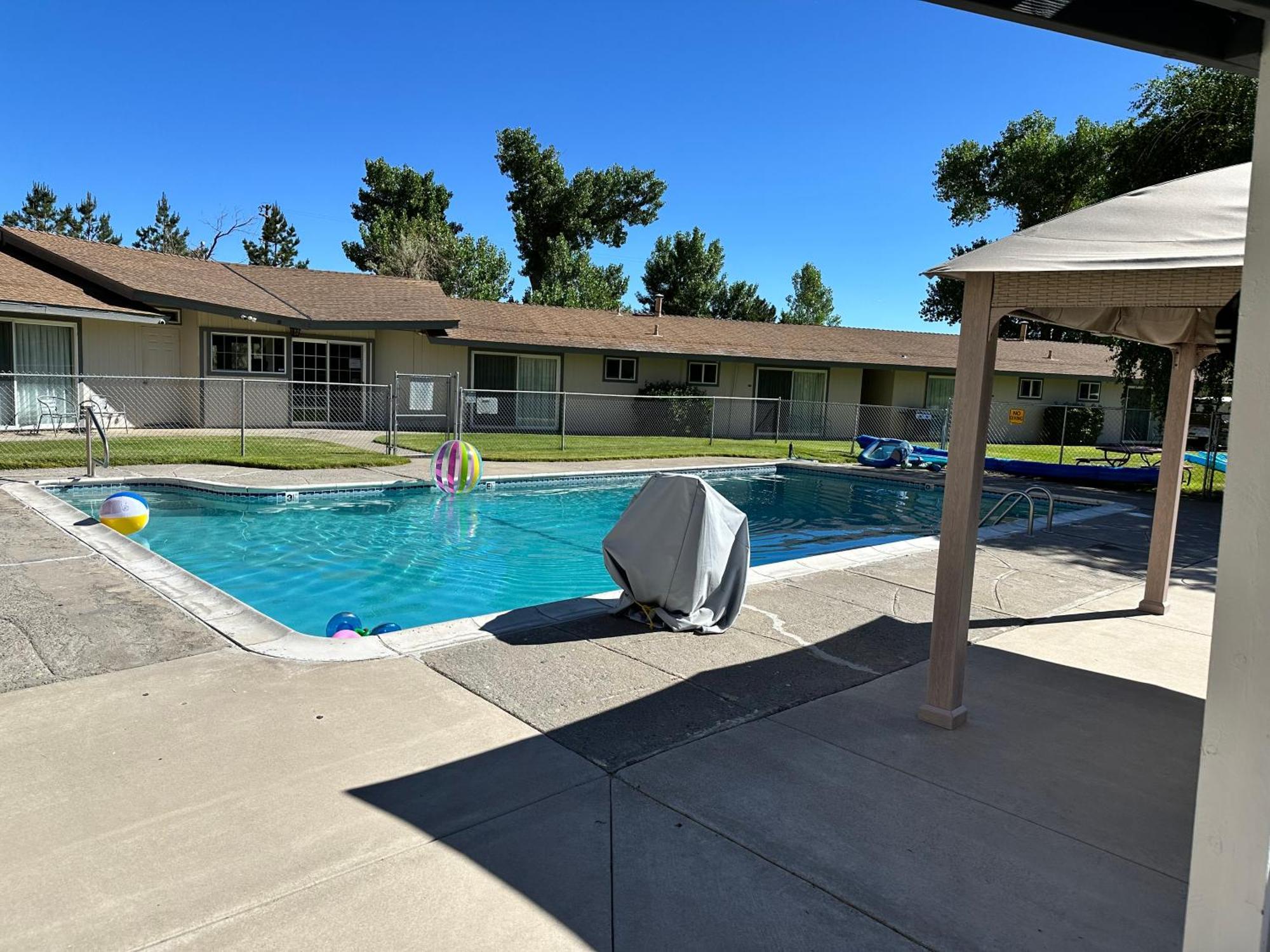 Meadowcliff Motel