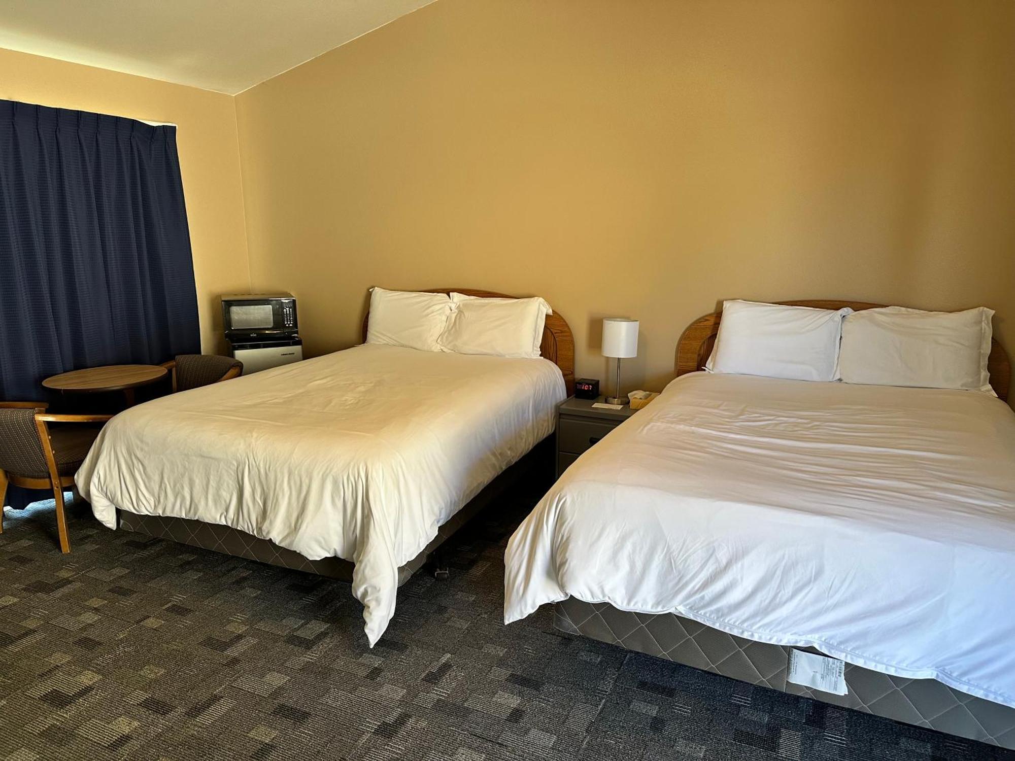 Meadowcliff Motel
