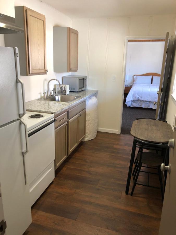 Meadowcliff Motel
